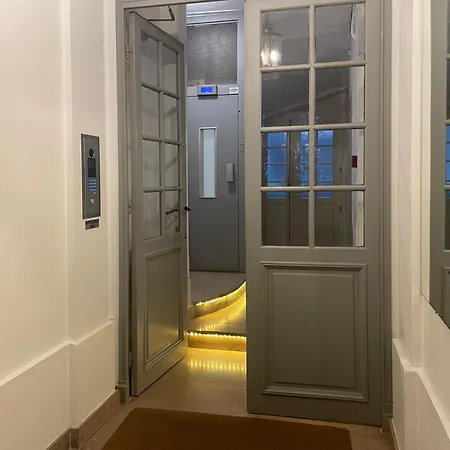 아파트 Prince's Terrace 2 Bdr Bth Ac Lift Terrace Garage Odeon Luxembourg 파리